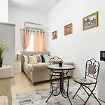 Ji Neve Tzedek Tel Aviv